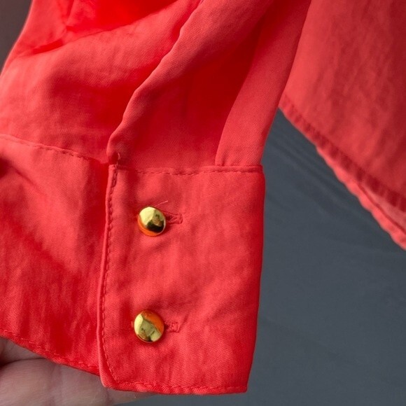 The Limited Long Sleeve Coral Pink Button Blouse Size XS - Picture 5 of 7